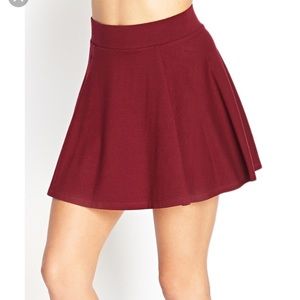 ✨Maroon circle skirt from forever 21✨